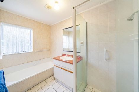 Photo of property in 2/60 Garden Road, Avalon, Lower Hutt, 5011