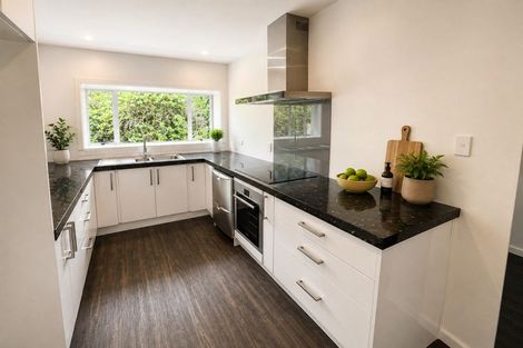 Photo of property in 9 Hampton Place, Burnside, Christchurch, 8053