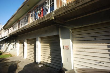 Photo of property in 2/4 Arabi Street, Sandringham, Auckland, 1041