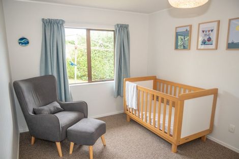 Photo of property in 69 Stratford Drive, Cable Bay, 0420