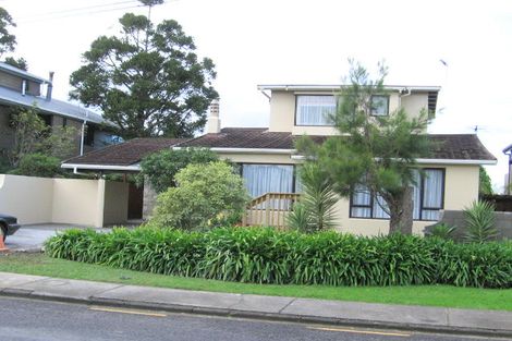 Photo of property in 62 Clovelly Road, Bucklands Beach, Auckland, 2012
