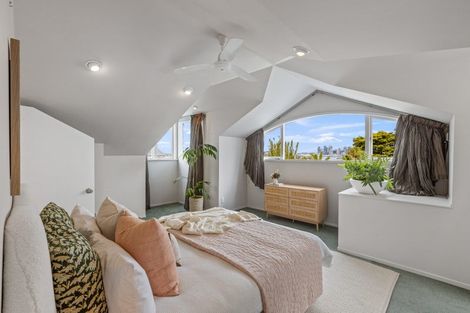 Photo of property in 6 Stafford Road, Northcote Point, Auckland, 0627