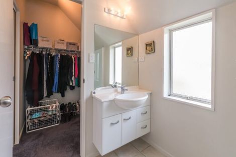 Photo of property in 17 Acorn Close, Waltham, Christchurch, 8023