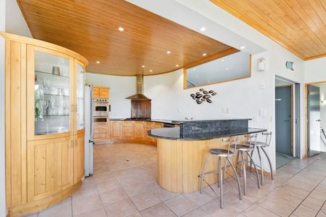 Photo of property in 221 Paku Drive, Tairua, 3508