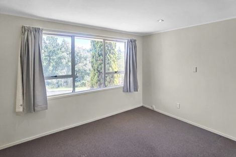 Photo of property in 15 Walnut Lane, Browns Bay, Auckland, 0630