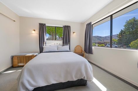 Photo of property in 15 Orchard Street, Clyde, 9330