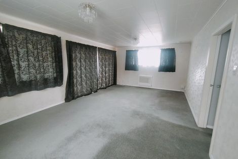 Photo of property in 13 Saint Ronans Avenue, Waterloo, Lower Hutt, 5011