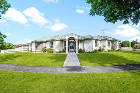 Photo of property in 11 Bouverie Crescent, Flagstaff, Hamilton, 3210