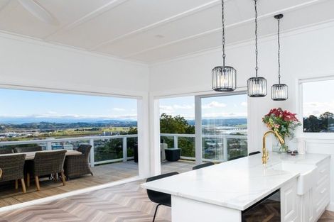 Photo of property in 44 Simla Terrace, Hospital Hill, Napier, 4110