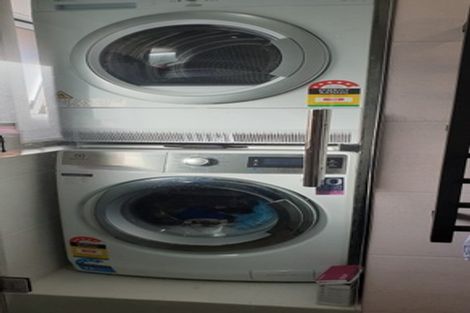 Photo of property in 2/45 Rawhiti Road, One Tree Hill, Auckland, 1061