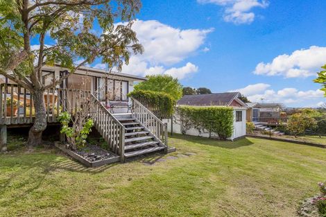 Photo of property in 17 Armagh Road, Blockhouse Bay, Auckland, 0600
