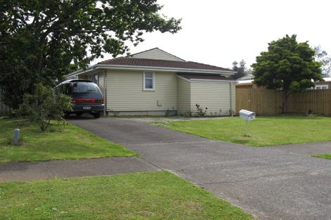 Photo of property in 18 Court Town Close, Mangere, Auckland, 2022