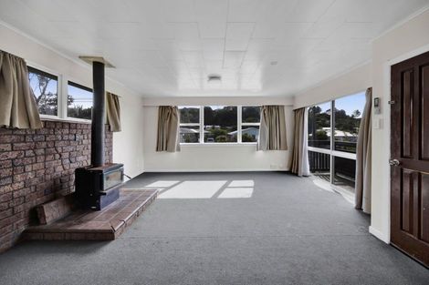 Photo of property in 19 Oranga Street, Marfell, New Plymouth, 4310