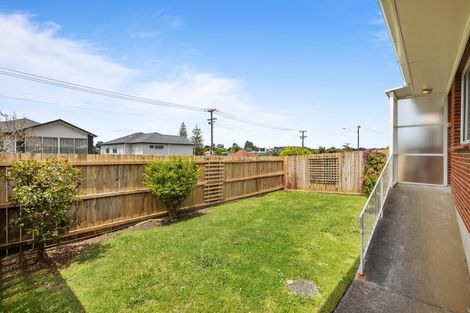 Photo of property in 2/2 Quebec Road, Milford, Auckland, 0620