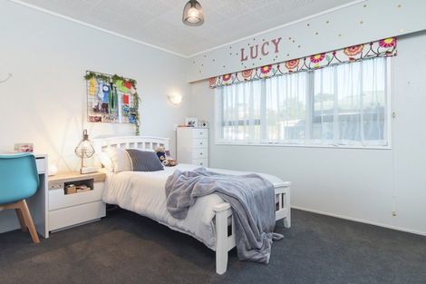 Photo of property in 156 Bombay Road, Bombay, 2675