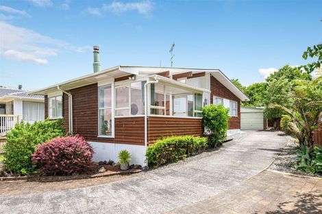 Photo of property in 23 Finlow Drive, Te Atatu South, Auckland, 0610