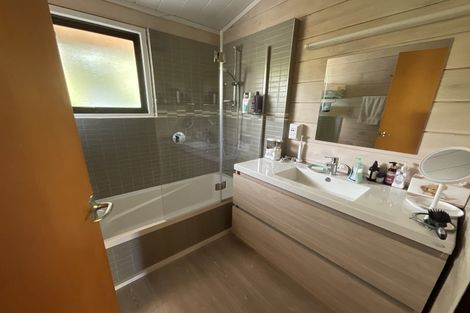 Photo of property in 4 Malfroy Lane, Raumati Beach, Paraparaumu, 5032