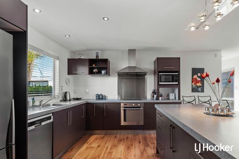 Photo of property in 8b Reo Crescent, Waihi Beach, 3611