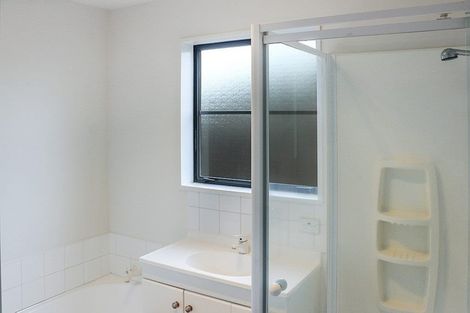 Photo of property in 46d Division Street, Riccarton, Christchurch, 8041