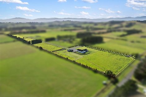 Photo of property in 71 Davis Road, Cust, Rangiora, 7471