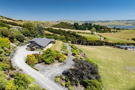 Photo of property in 67 Surrey Heights, Waihola, Outram, 9073