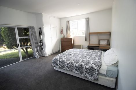 Photo of property in 10 Wallath Road, Westown, New Plymouth, 4310