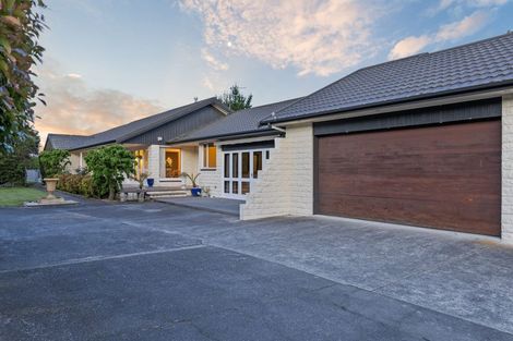 Photo of property in 586 Yaldhurst Road, Yaldhurst, Christchurch, 7676