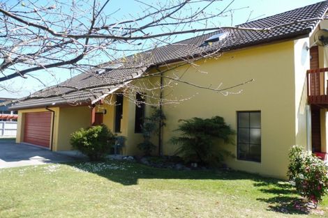 Photo of property in 8 Admiralty Place, Waikawa, Picton, 7220