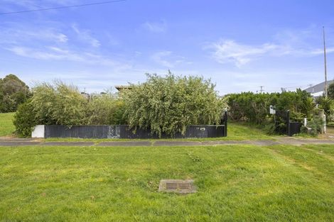 Photo of property in 10 King Street, Opunake, 4616