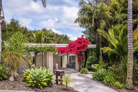 Photo of property in 3 Hebe Place, Birkenhead, Auckland, 0626