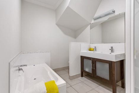 Photo of property in 7c Clearwater Cove, West Harbour, Auckland, 0618