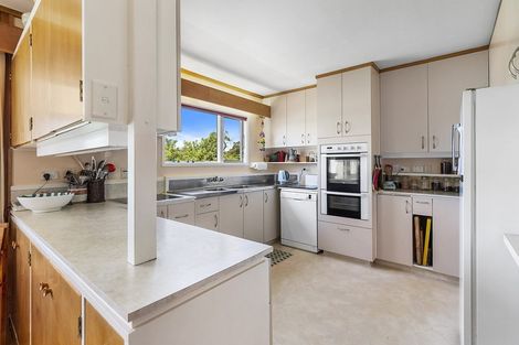 Photo of property in 15 Spinnaker Drive, Whitby, Porirua, 5024