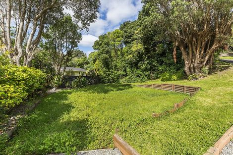 Photo of property in 30 Whanake Street, Titahi Bay, Porirua, 5022