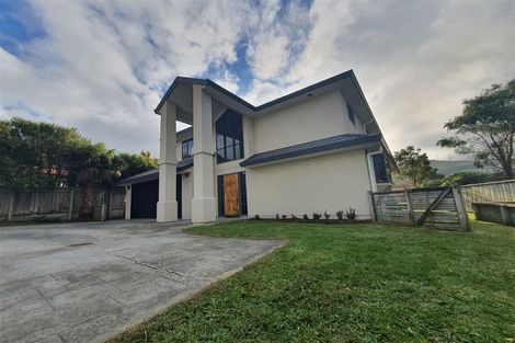 Photo of property in 17 Claverton Grove, Churton Park, Wellington, 6037