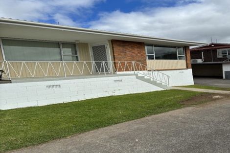 Photo of property in 4/48 Mcleod Road, Henderson, Auckland, 0612