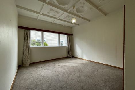 Photo of property in 492 Blockhouse Bay Road, Blockhouse Bay, Auckland, 0600