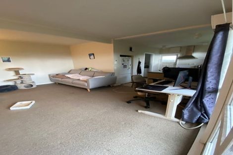 Photo of property in 1 Flint Way, Northland, Wellington, 6012