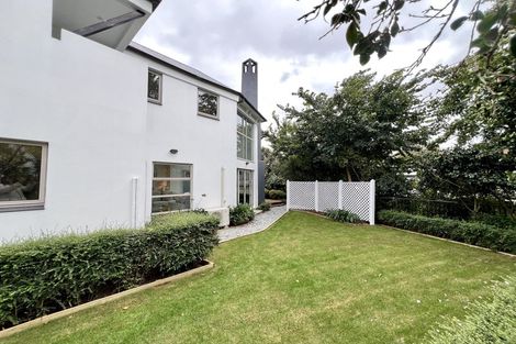 Photo of property in 2/37 Poynder Avenue, Merivale, Christchurch, 8014