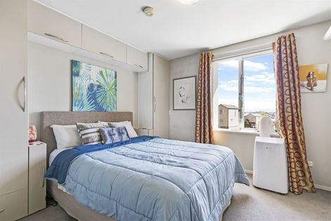 Photo of property in 28 Opito Way, East Tamaki, Auckland, 2013