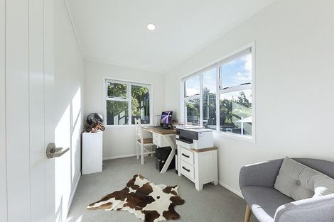 Photo of property in 4 Bethells Road, Waitakere, Auckland, 0816