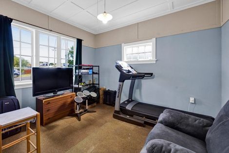 Photo of property in 6 Devon Street, Patea, 4520