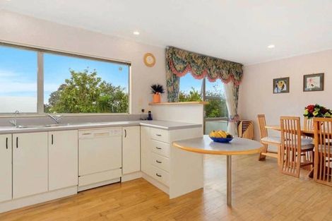 Photo of property in 76 Crestview Place, Browns Bay, Auckland, 0630