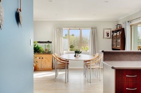 Photo of property in 16 Zachary Place, Welcome Bay, Tauranga, 3112