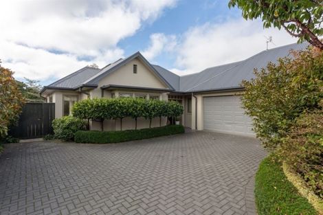 Photo of property in 71 Jeffreys Road, Fendalton, Christchurch, 8052