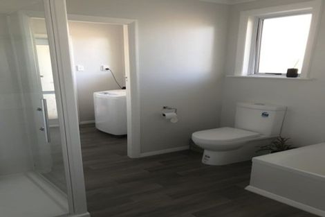 Photo of property in 38 Gloucester Street, Takaro, Palmerston North, 4412