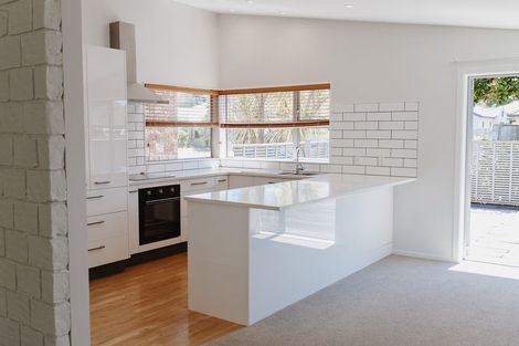 Photo of property in 102 Weggery Drive, Waikanae Beach, Waikanae, 5036