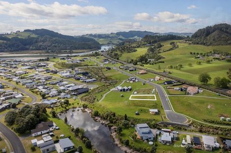 Photo of property in 18 Oliver Leighs Drive, Cooks Beach, 3591