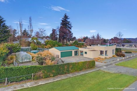Photo of property in 9 Meadow Street, Lumsden, 9730