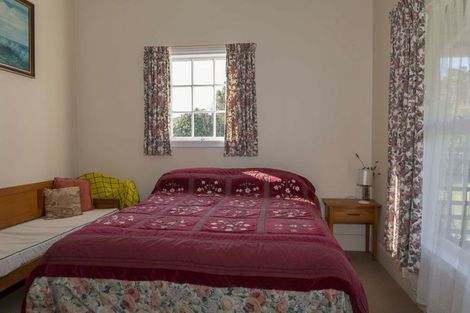 Photo of property in 44 Seaview Road, Herbertville, 4970