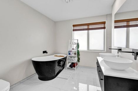 Photo of property in 39 Papawhero Drive, Bell Block, New Plymouth, 4312